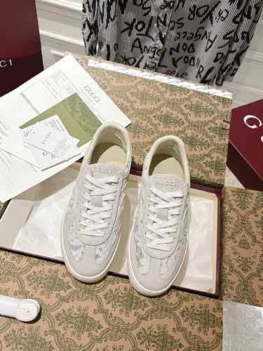 出 全新升级版Gucci 2025新款小白鞋 休闲鞋 德训鞋 爆款推荐 原版Tpu鞋底 原版面料 原版羊皮内里羊皮垫脚原版套楦工艺一比一折骨复刻 舒适追求极致