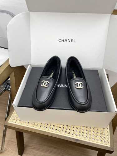 下单请备注 代购级ChaneL 24K泰迪乐福鞋秋冬新款 小香羊羔毛乐福鞋 舒适保暖平底毛毛鞋 秋冬新款单鞋 香奶奶新品乐福鞋 设计简约高级，超级百搭款！双C
