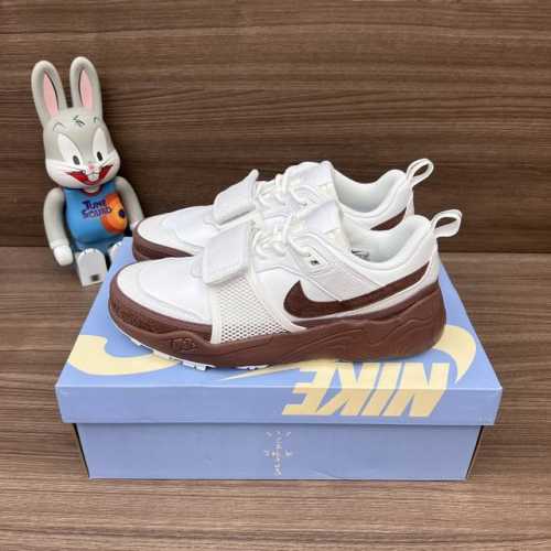顶级版本 Travis Scott x Nike Shark-A-Don 高级皮革与细腻的绒面革材质，舒适潮流 耐磨透气 生活休闲鞋. 白棕 男款 码数：40