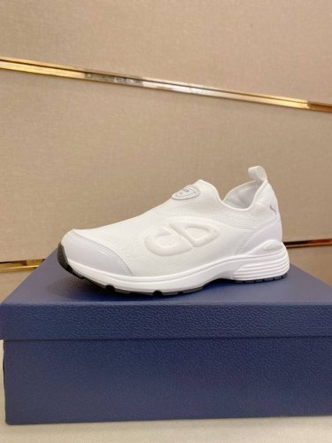 工厂P价 Dior 迪奥 B30最新爆款出货，原版1:1制造 面料：原版定制飞织 内里：进口透气网里 鞋底：原版开模防滑大底 Size：39-45 38.46定