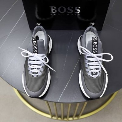 出厂价pp 品牌 Boss 标准码 38-44 45订做 等级 官网同款 材料 原版针织面料 舒适透气内里 轻便耐磨运动大底 款式类别 男士时尚休闲鞋 跑步 运