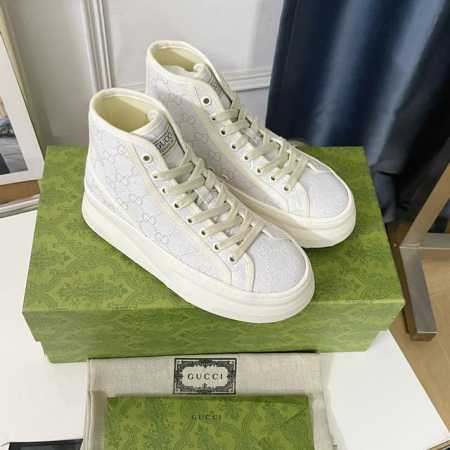 橙子出厂价P Gucci 古驰 经典刺绣Gg高帮老花厚底帆布鞋 休闲鞋板鞋 情侣款 Gg标识由始于 30年代的早期 Gucci钻石萎格纹演化而来，于20世纪70 - 点击图像关闭