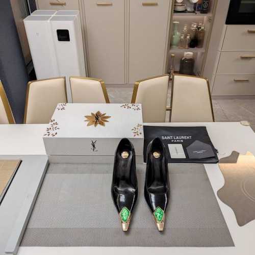 SAINT LAURENT ” SYL圣罗兰 顶级版本25SS众明星网红追捧的电镀性感弯形高跟，大宝石铁头单鞋。SYL 2025官方VIP 贵宾版金花磁铁盒 认