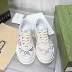 代购版本Gucci 古驰 Chunky B系列情侣款运动小白鞋 原版购入 开发 做货！专柜同步发售 男款+20 品牌经典织带元素的灵感源自Gucci的马术本源。