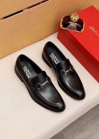 商品商标 Ferragamo 菲拉格慕 休闲皮鞋 正码码数: 39-44 38.45.46订制 商品材料 精选 进口小牛皮鞋面+经典五金扣 进口猪皮内里 强烈立
