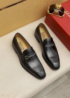 商品商标：Ferragamo 菲拉格慕 休闲皮鞋 正码码数: 38-44 45.46订制 商品材料：精选 进口头层小牛皮压花鞋面+奢华五金扣，进口水染牛皮内里。
