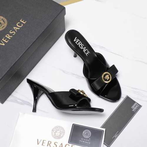 versace范思哲 5 新跟杜丽莎原版扣高跟凉鞋 拖鞋 _______________________ 海外热销冠军 Yb一致原鞋开发楦型 各大时尚博主及明星