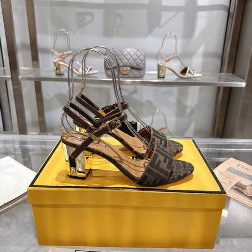 芬迪新款上线 跟高 6.5Cm 35-40 41、42、43定做
