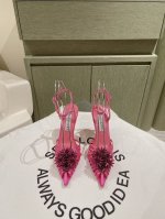 Aquazzur* 菠萝早春专柜新品仙女时装鞋系列，大量上新同步官网全系列均可定制龙年主打一个火爆，全网各大网红纷纷开秀，绝美的穿搭系列！ ★★★★★ 鞋面 烫