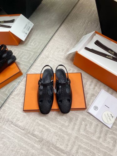 出厂 顶级品质 Hermes 爱马仕 H家25S春夏新款Khea德比鞋 复古玛丽珍小皮鞋 镂空系带雕花冲孔平底单鞋 鞋面 定制镂孔羊皮 内里垫脚 小羊皮 鞋底