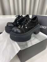 直销 女鞋 女装 Smfk 最新火爆款十字花 厚底暗黑系列！ 休闲 百搭的极简风 国潮新作继承了诸多品牌制胜的流行元素，势必大热 帆 超级酷 配有高度适中的舒适