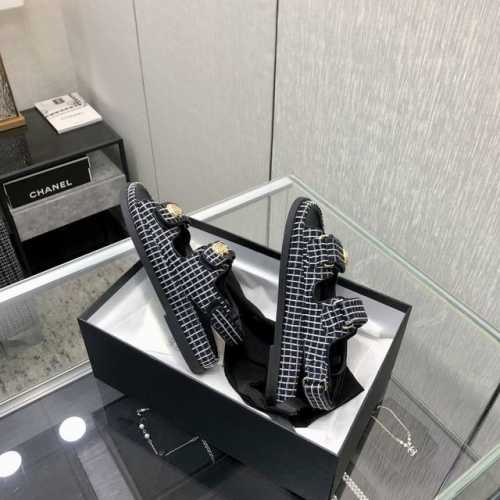 出厂价 真皮底30 顶级 品质2025魔术贴凉鞋 小香风布料 小羊皮内里 垫脚 橡胶大底 SIZE：35-41 40 41定做不退换 原版包装配套