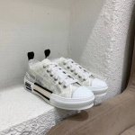 女 男 dior 迪奥 顶级版本情侣款 鞋面 采用独家定制原版磨砂珍珠闪pvc半透明胶片拼接迪奥品牌专用Logo面料十电绣Logo 大底 独家私模与原版一致Tp