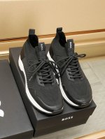 Boss 原版经典款休闲鞋本款是官方主打经典款，1:1质量，原厂名师制作，鞋面采用原版进口飞织制作舒适羊皮垫脚。完美楦型，大方时尚的设计，吸引了众多消费者的追捧