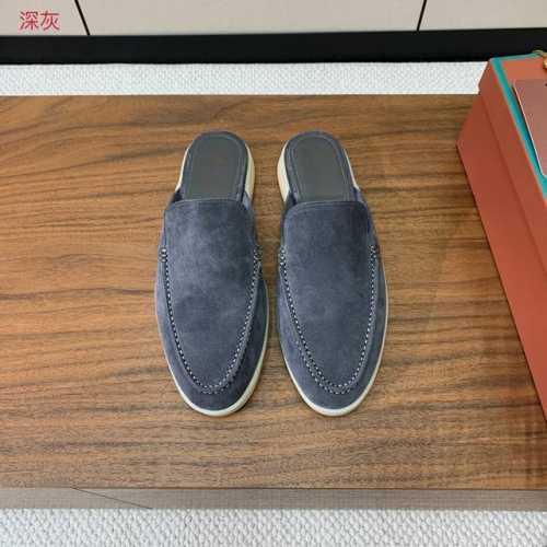 Loro Piana 男款包头拖。复古优雅低调奢华。时尚性与皮料实用性同样兼具依然全网最高品质。鞋面牛反绒，手工缝线，水染皮里，原版大底。码数：39-46 39