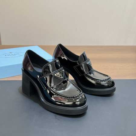 漆皮款 普拉达prada 粗跟防水台高跟鞋 三角标乐福鞋 35-39 40、41定做不退换 - 点击图像关闭