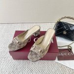 Gucci古奇25年夏季新款 G家马衔扣粗跟凉拖鞋 牛皮面 真皮底 跟高:5Cm 正码:35-39订做40.41.42