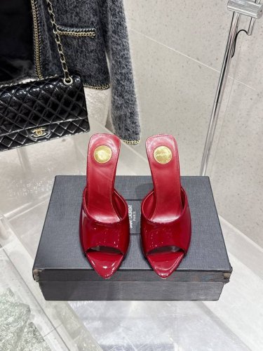saint Laurent 圣罗兰 Ysl 新款高跟凉鞋拖鞋 原版套楦 顶级品质 鞋面：牛漆皮 垫脚：进口羊皮里 大底：真皮大底 跟高：10Cm 码数：35-3