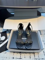 chane* 小香25C夏季新品双C五金链条高跟凉鞋 香家的这款系列真的太美了 真的把女人的优雅知性气质表现的淋漓尽致 脚感舒适 上脚超级仙美又百搭 配一条小裙