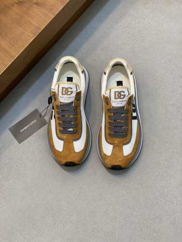 新品Dolce&Gabbanadg高端男士运动休闲鞋。顶级专柜原单货。 原版进口牛皮 多种材质拼接设计进口牛皮内里 牛皮垫脚原版Tpr弹力大底。 Size：39