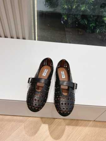 G002原版购入法国一线奢侈品牌Alaia 阿莱亚24Ss法式仙女芭蕾舞平底跳舞鞋，Alaia品牌源自其创始人，Azzedine Alaia是上世纪80 年代“ - 点击图像关闭