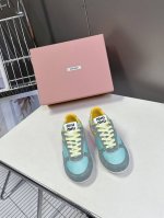 340 Miu Miu 缪缪春夏新款走秀款德训鞋 25Ss秀场出镜率最高的单品 材料细节对正品不是看图做货版本 秀场工艺来自Miu Miu系列的细节特写 新季的