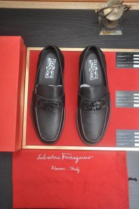 出厂价p Ferragamo 菲拉格幕 专柜最新款 原版进口开边上乘牛皮手工编织成+进口牛里+原版奢华金属扣+原版组合大底 对比无压力 38--45 45定做