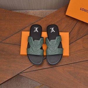 lv专柜同步新款 牌奢品男士拖鞋，休闲宽松舒适型。上图片必爆款 Size：38-45