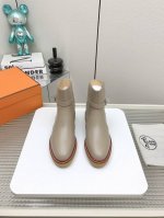 出厂 高版本 Hermes ss24 new arrival 秋冬新品kelly扣短靴 永不过时的万年经典 款鞋型秀气精致， 搭配经典kelly扣装饰，高级感瞬