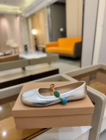 价格p： Gianvito Rossi 2025 春夏新款 罗西 Gr 宝石芭蕾舞鞋平底玛丽珍单鞋 异域风情满满的宝石，像一串手串，串戴在脚上，皮质超级柔软，上