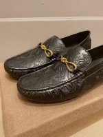 实 ，品牌LOUIS VUITTON，LV专注高端，官网新款男士休闲，驾车鞋专柜爆款顶级原单品质，真材实料，只卖懂货的你，原单南非进口头层牛皮 ， 头层羊皮里，