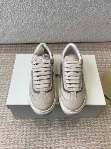 Brunello Cucinelli 25ss最新 Bc 系带 休闲鞋 鞋面进口麂皮 内里进口 羊皮里 0.5mm圆形冲孔设计 透气不闷脚 独家开模TPU大底