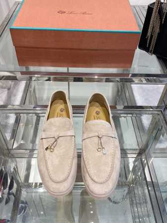 男款 Loro piana 诺悠翩雅 一脚蹬乐福鞋 原版大底宽底 采用进口水染羊津皮 牛皮内里 牛皮中底 全方位一比一复原专柜工艺流程 中底部全牛皮拉绑工艺流程 - 点击图像关闭