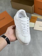 工厂P价P 实价 Louis Vuitton 情侣款 原单 新款Lv路易威登 * 顶级版本 Lv经典潮鞋！选用进口原版牛皮 原版内里.最新款原版耐磨Tpu大底！