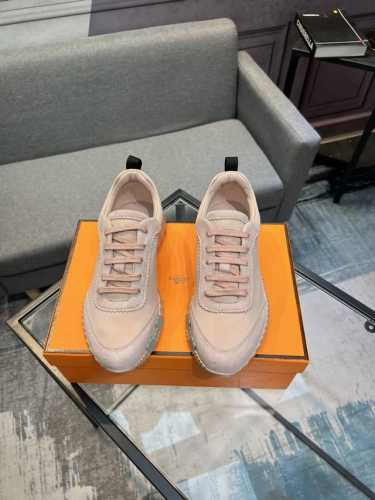 独家实拍 顶级版本 Hermes 24Ss Fe New Arrival~秋冬新款 Bouncing 情侣运动鞋 爱马仕最舒服的鞋没有之一 上脚特轻又巨好看 逛