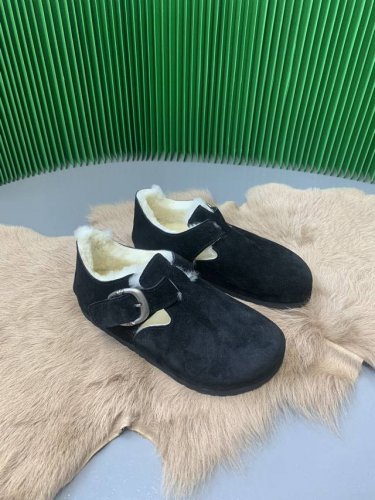 爆版毛鞋开始出货 牛京面，隆丰羊毛里，羊毛垫，尺码34 40 三色 出厂价