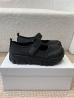 Amomento 25ss 韩国首尔独立品牌 玛丽珍 休闲户外鞋 上脚超级显瘦，大底柔软舒适，脚感非常好，日走万步都不会累的那种款式简约高级，可日常可通勤，还带