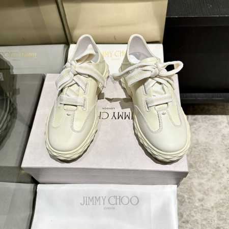 新款吉米周 Jimmy Choo ，独家发售，工厂p价p格 、原版大底休闲小白鞋，采用最新工艺设计，立体感强多种工艺融合一起，颠覆时尚，超级有型！搭配超美。原版 - 点击图像关闭