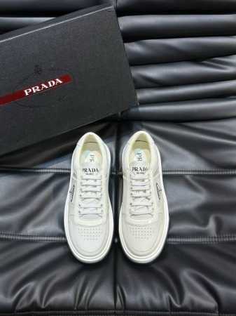 Prada 普拉达 -高端品质 原单,鞋身空压品牌logo，大底：超轻tpu发泡 橡胶；双色成型大底,超高品控 做工精细：凸显 高端 贵气 档次 38-44 4 - 点击图像关闭