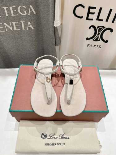 高版本出厂 Loro Piana* Lp 诺悠翩雅2025Ss夏季新款夹脚凉鞋 市场顶级品质 极简高级大方～高级而舒适的气息～ 夏天当然就得美美哒～ 上脚柔软舒