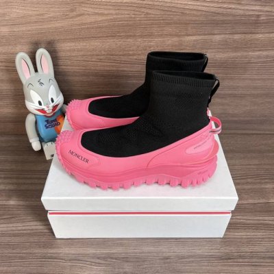 顶级版本Moncler 盟可睐 蒙口 Trailgrip 圆头织物套穿短靴情侣鞋黑粉。 原楦数据开发 面料飞织面组合Eva轻量化缓震材料中底Vibram Meg