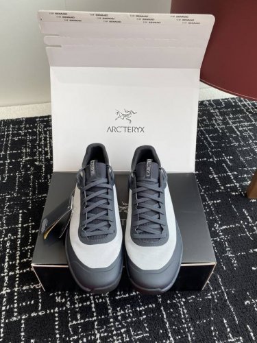 代购级 Arcteryx 始祖鸟 加拿大 出口原单 Konaseal Lt 未来之壳系列低帮轻量化透气越野徒步户外运动跑鞋 先进的技术 更轻但可靠耐用的材料和高