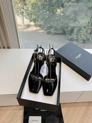 G288顶级品质Saint Laurent 圣罗兰坡跟鱼嘴凉鞋Lee金属钻链条尖头高跟鞋Ysl姐姐的美丽尤物高跟鞋 又是人间圣罗兰 Rose同款的高跟鞋化很好修