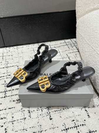 顶级版本 balenciaga 25S 巴黎世家 春夏新款 双B 扣尖头 凉鞋 单鞋 高跟鞋 巴黎世家出的高跟鞋都很会拿捏女人心 简直美呆了 上脚熠熠生辉 而且 - 点击图像关闭