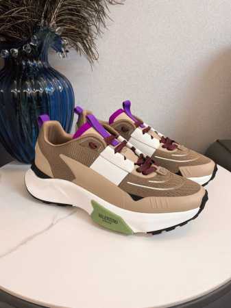 VALENTINO 2024华伦天奴最新休闲运动鞋，男女同款码数：35-46，系列新色陆续更新 - 点击图像关闭