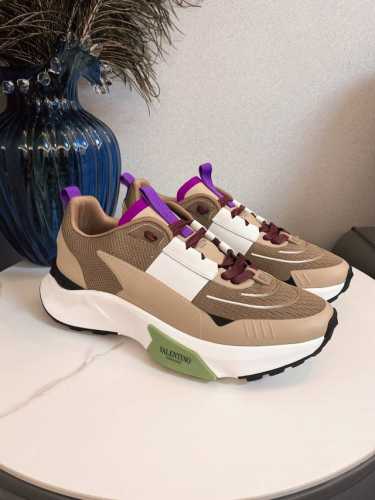 VALENTINO 2024华伦天奴最新休闲运动鞋，男女同款码数：35-46，系列新色陆续更新