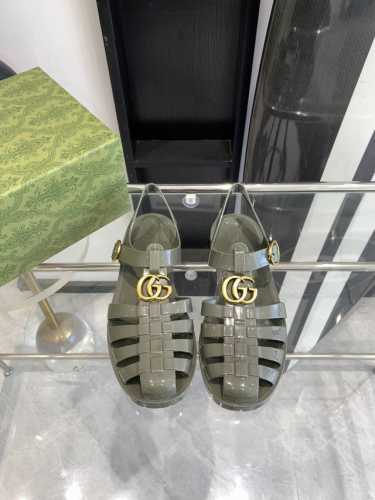 情侣款Gucci 25ss 春夏最新款 双G果冻凉鞋 专柜购买原版 正品一比一开发 所有细节 材料 全部跟你在专柜买到的都一样 欢迎细节对比 码数:36 44