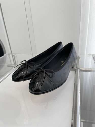 CHANEL经典芭蕾舞鞋 皮底￥： SIZE：34 35 35.5 36 36.5 37 37.5 38 38.5 39 39.5 40 40.5 41 41.