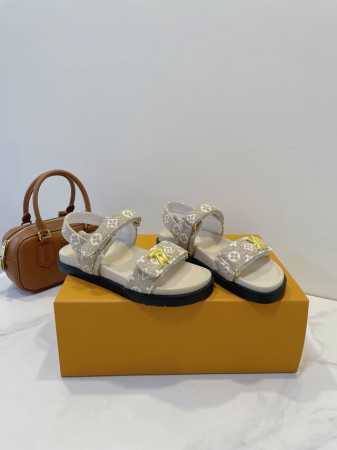 Lv 路易威登L家 驴牌Monogram 浮雕印花经典拖鞋 本季Waterfront 焕新回归 Size: 35-40 标准原盒包装 - 点击图像关闭