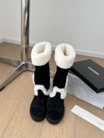 Chanel 24K新款雪地靴 秋冬暖心推荐 高品质认准我家实拍 穿腻了毫无特色的ugg 不妨来买这款，超级仙女的一款，内里隆丰羊皮毛一体，不计成本选用澳洲皮毛